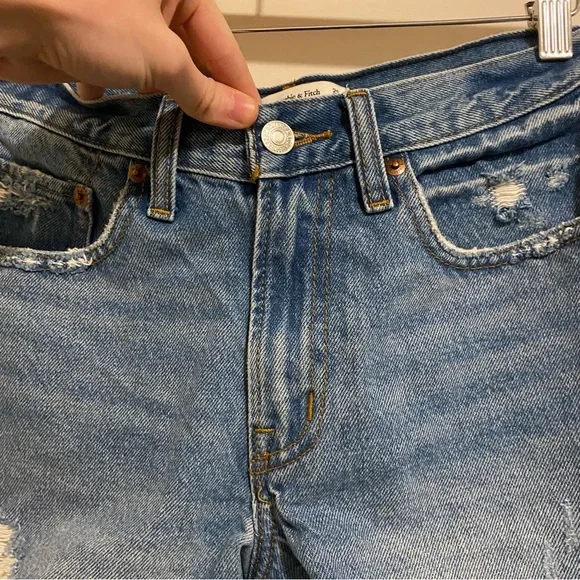 Abercrombie & Fitch Curve Love Boyfriend Short Mid Rise size 0/25 - Picture 3 of 5